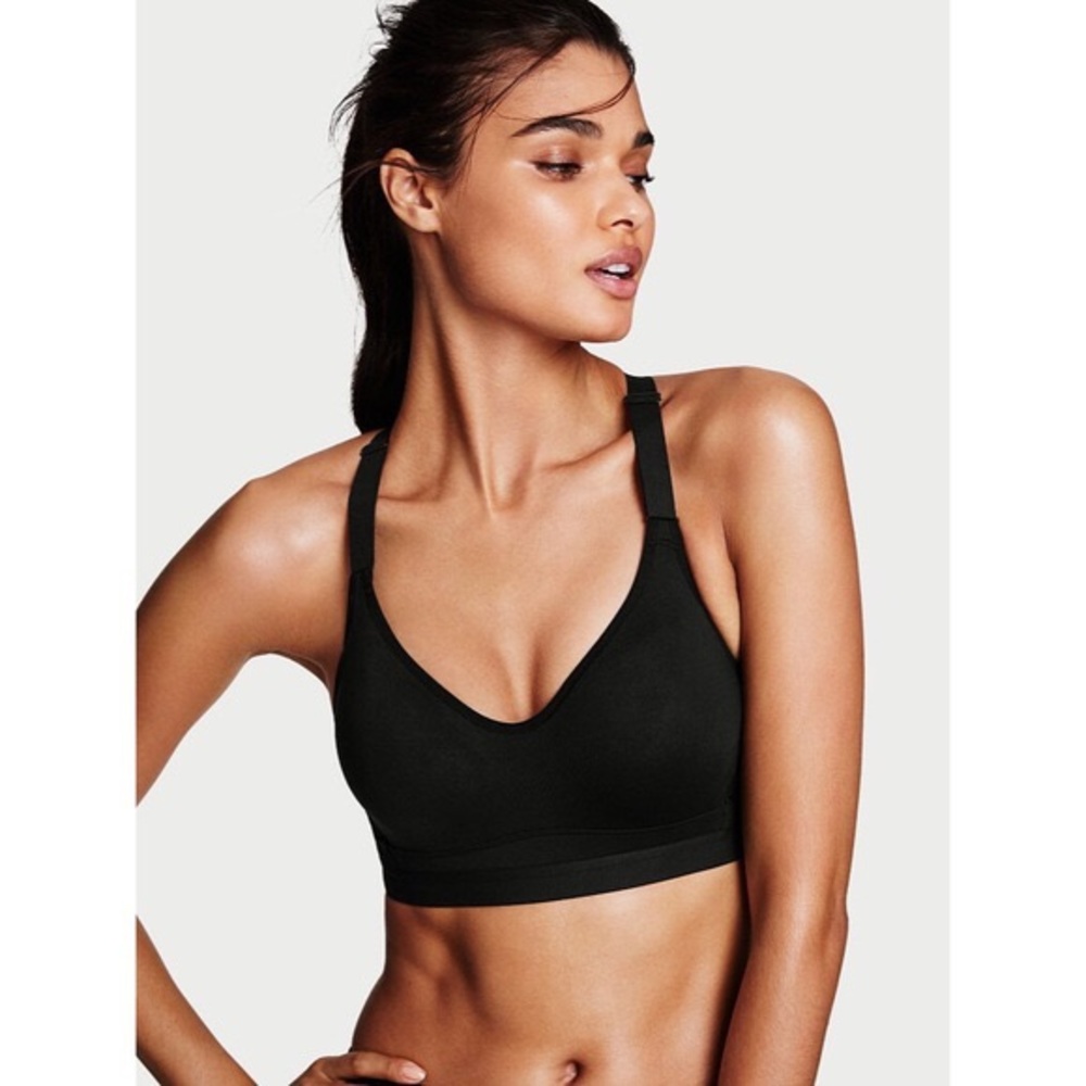 Incredible by Victoria Sport bra 32DD *never worn*